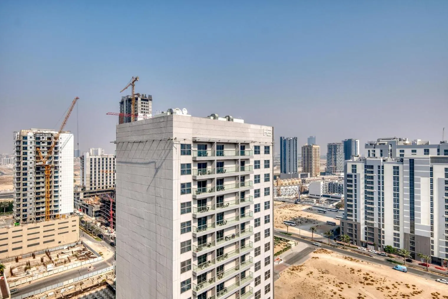 Blueground Dune Residency Gym Parking Dxb-1353 Dubai United Arab Emirates